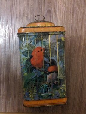 Tin Canister Bird Design with Different Birds Storage Vintage Decor